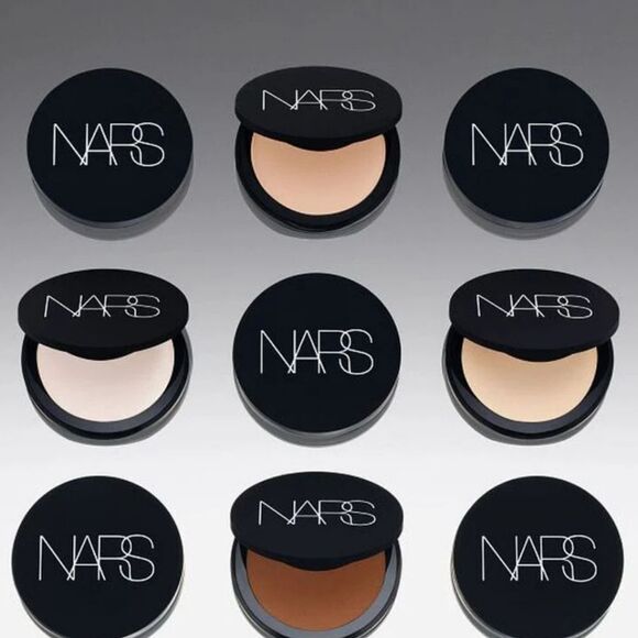 NARS Cosmetics Soft Matte Advanced Perfecting Powder - Picture 9 of 10